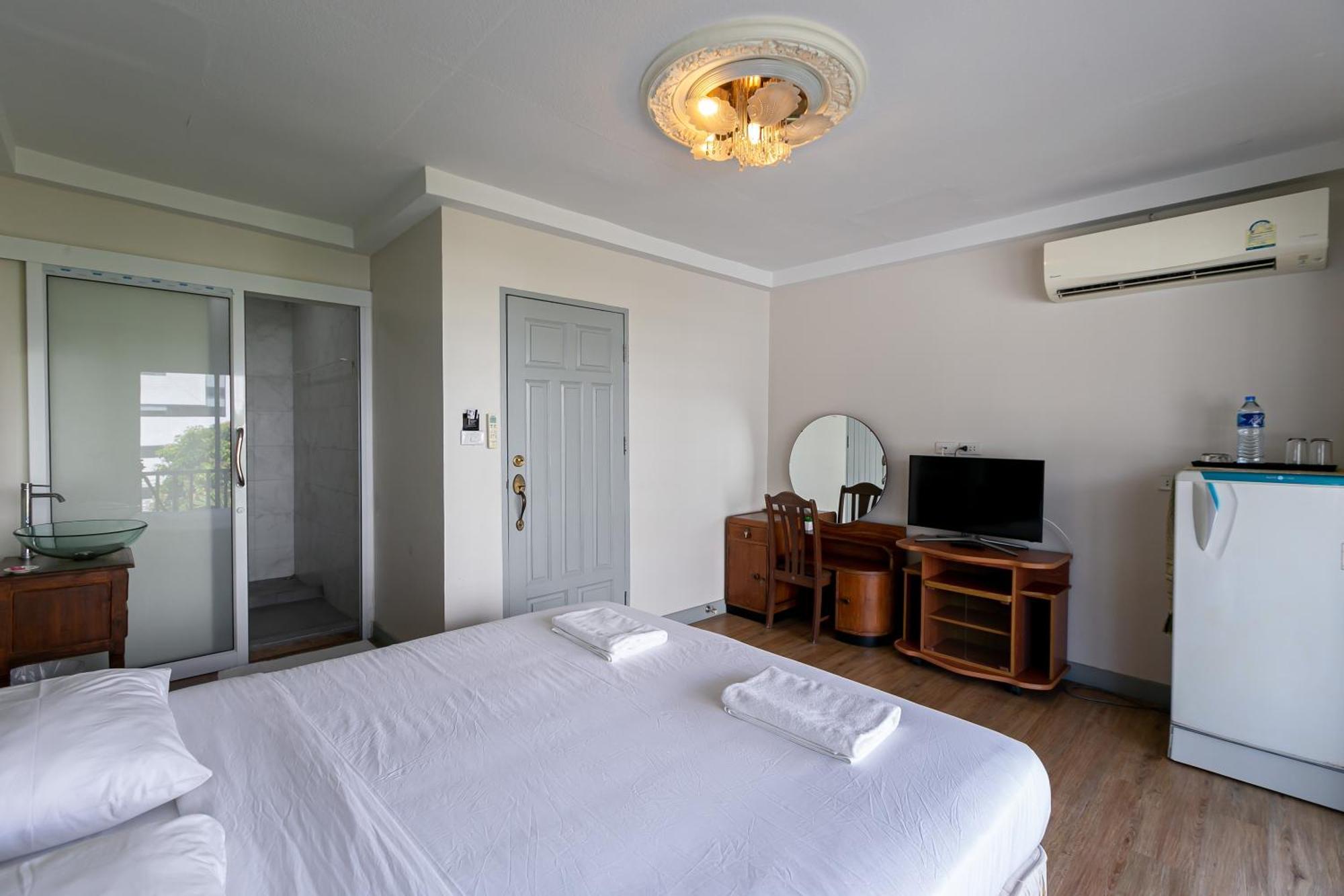 Wong Amat House Hotel Pattaya Buitenkant foto